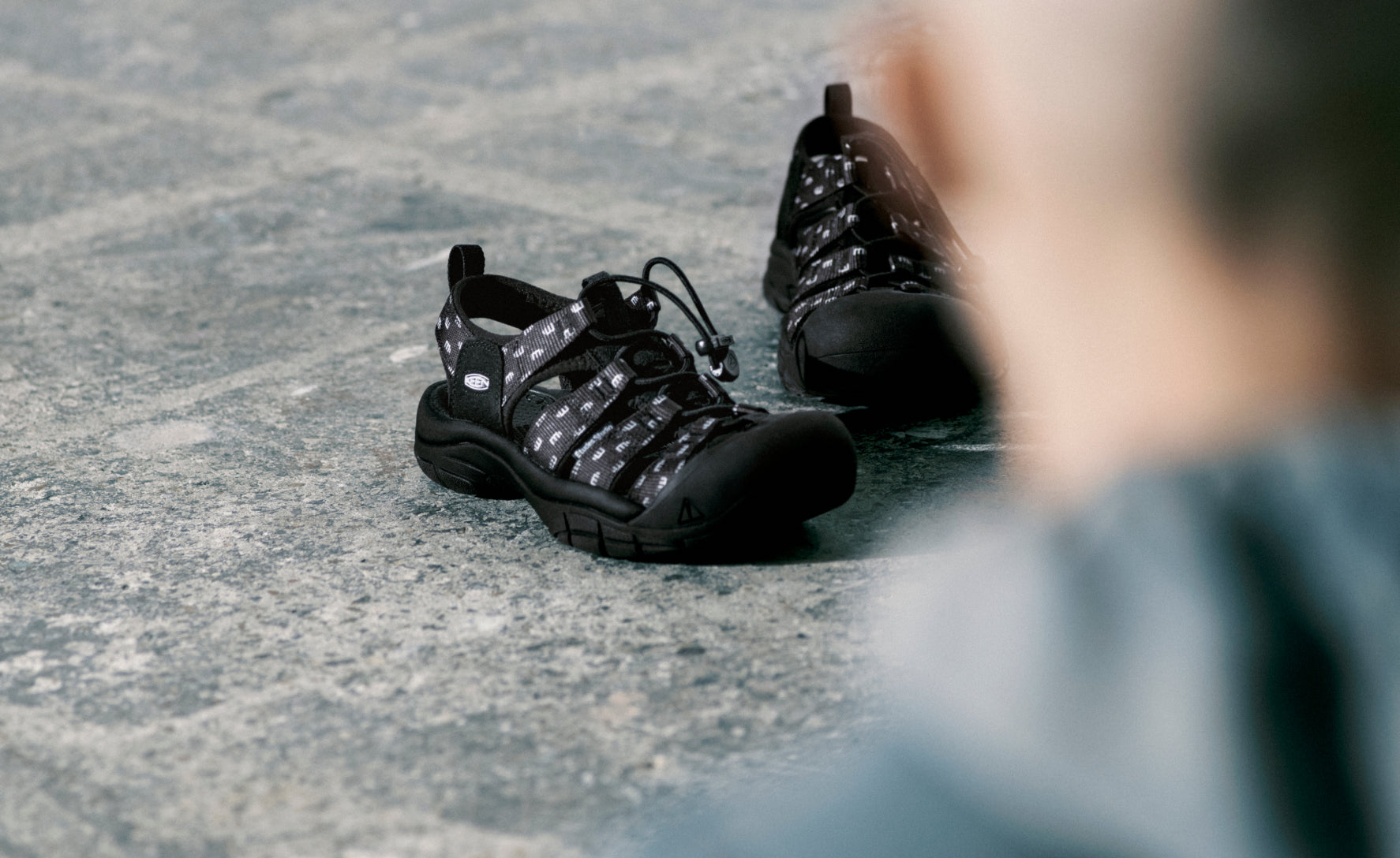 Men's Newport Retro Sandal x ??tudes Studio | Etudes Black - Image 7